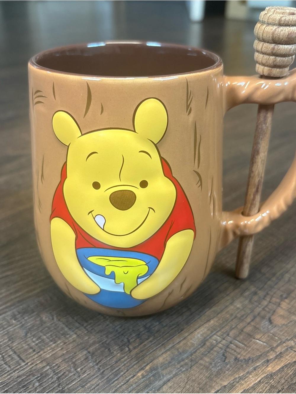 Disney Exclusive Ceramic Winnie the Pooh Sculpted Honey Stick Stirrer coffee mug